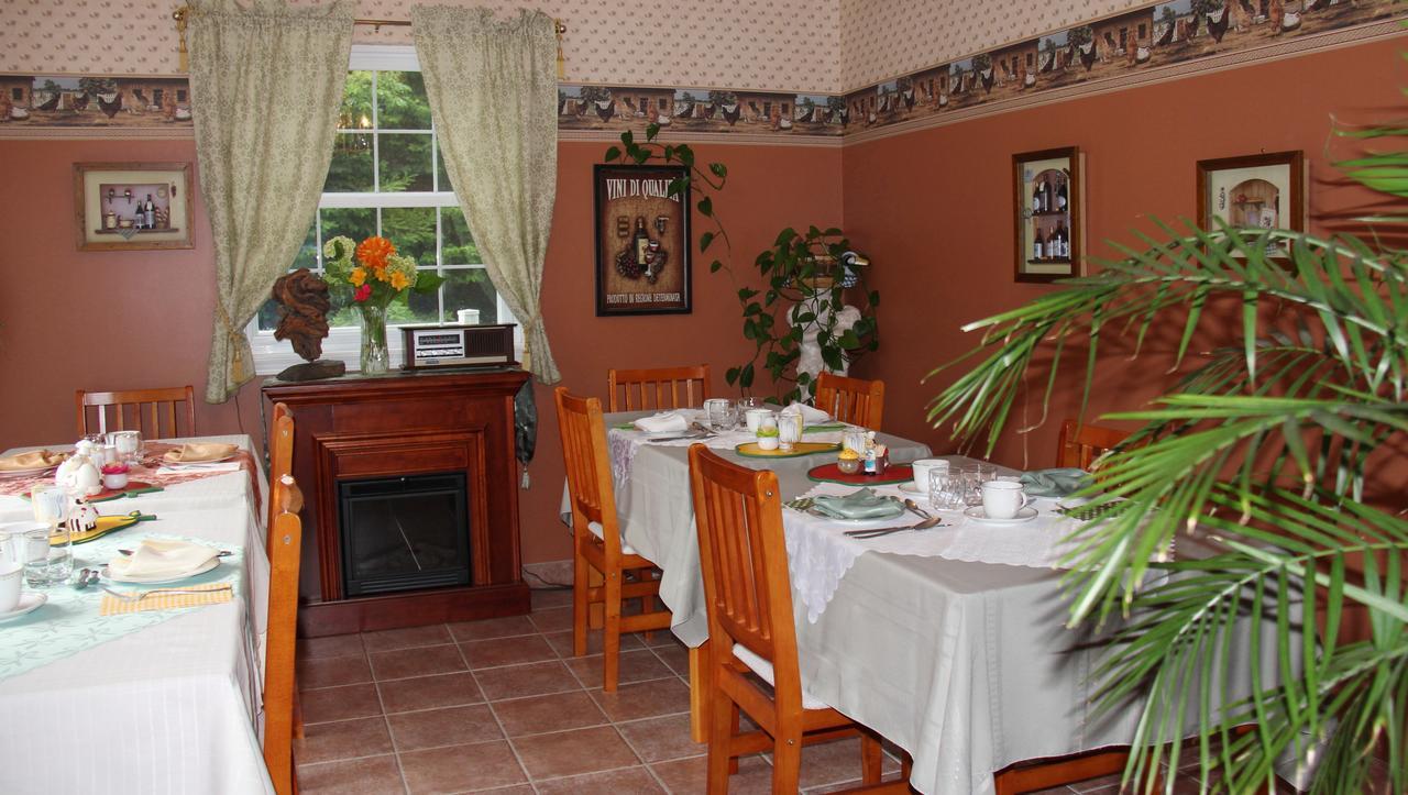 Arkadia Eastman B&B Buitenkant foto